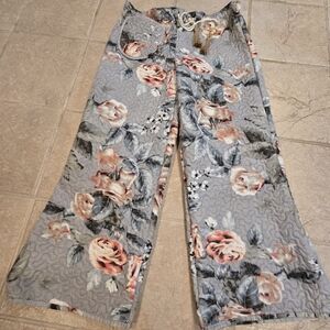 Upcycled Quilted Barrel Pants S-L Roses On Grey Handmade Dont Throw It Out
